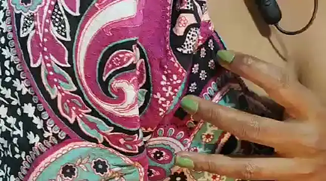 Snapshot of Anjali_cute-Pondati chatting on 02-27-25, 02:10 Anjali cute-Pondati online show from 02-27-25, 02:10