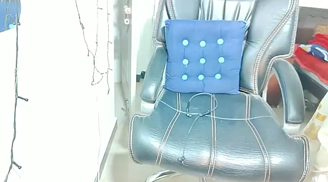 Snapshot of Anjali_cute-Pondati chatting on 02-28-25, 12:09 Anjali cute-Pondati online show from 02-28-25, 12:09