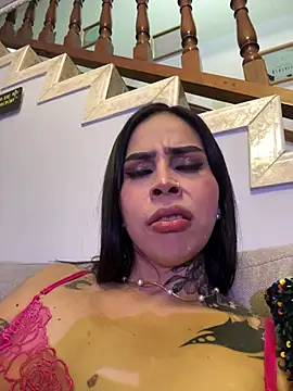 GiahDaniels online show from 05-15-26, 10:50