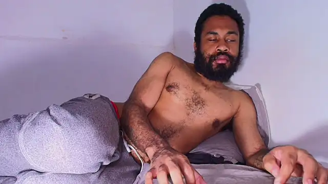 KaelMoreau online show from 04-04-26, 10:02