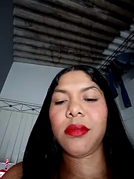 DIORA Latina online show from 02-14-26, 03:36