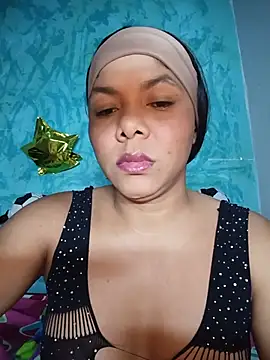 DIORA Latina online show from 06-25-26, 03:17