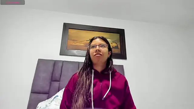 Snapshot of Vahiolet_smith chatting on 07-17-26, 12:23 Vahiolet smith online show from 07-17-26, 12:23