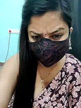 Snapshot of payal_sharma1 chatting on 03-13-25, 01:07 payal sharma1 online show from 03-13-25, 01:07