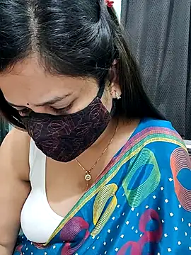 Snapshot of payal_sharma1 chatting on 03-22-25, 12:35 payal sharma1 online show from 03-22-25, 12:35