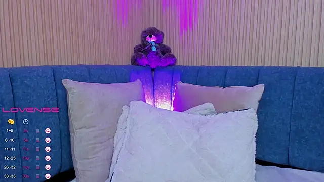 angeline teen online show from 01-10-25, 03:06