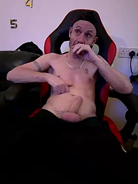 Snapshot of bigkeven4 chatting on 01-17-26, 06:00 bigkeven4 online show from 01-17-26, 06:00