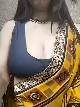 Snapshot of Aradhya-Sharma chatting on 01-27-25, 10:27 Aradhya-Sharma online show from 01-27-25, 10:27