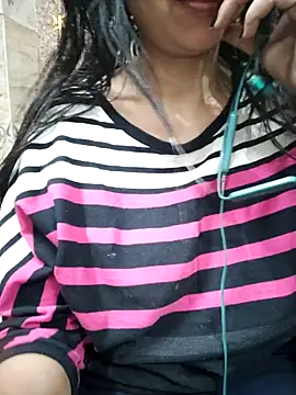 Snapshot of Aradhya-Sharma chatting on 02-09-25, 07:05 Aradhya-Sharma online show from 02-09-25, 07:05