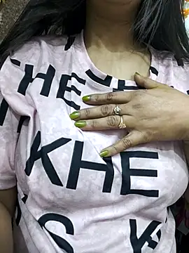 Snapshot of Aradhya-Sharma chatting on 02-13-25, 05:54 Aradhya-Sharma online show from 02-13-25, 05:54