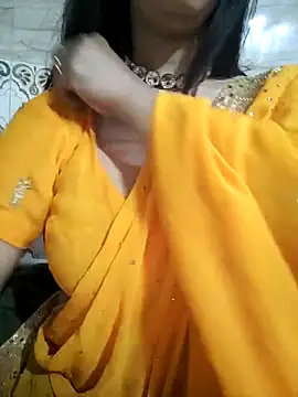 Snapshot of Aradhya-Sharma chatting on 02-14-25, 06:12 Aradhya-Sharma online show from 02-14-25, 06:12