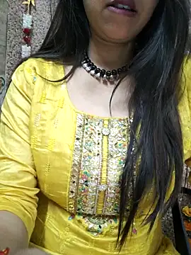 Snapshot of Aradhya-Sharma chatting on 02-15-25, 10:33 Aradhya-Sharma online show from 02-15-25, 10:33