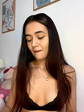 Snapshot of HallieLemon1 chatting on 10-05-25, 01:15 HallieLemon1 online show from 10-05-25, 01:15