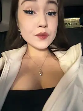 Peachy Dream online show from 01-18-25, 09:24