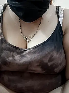 Snapshot of Ruchikalive chatting on 09-26-25, 02:54 Ruchikalive online show from 09-26-25, 02:54