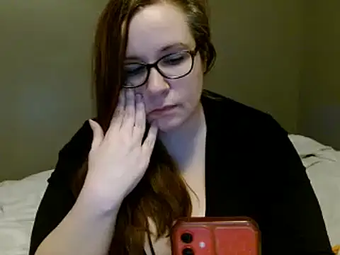 Snapshot of KayleeHollyxxx chatting on 02-01-25, 09:00 KayleeHollyxxx online show from 02-01-25, 09:00