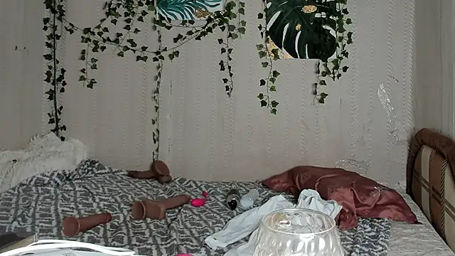 Seductive She Wolf online show from 09-11-25, 09:53