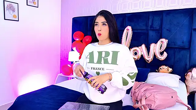 Mia-Monroe online show from 02-17-26, 12:34