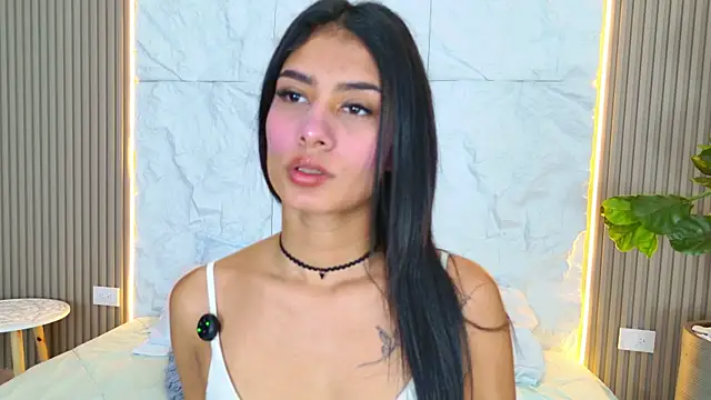 LaurenRodriiguez online show from 04-05-26, 02:14