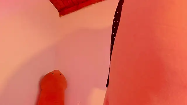 Snapshot of HarleyRedd chatting on 03-01-25, 10:02 HarleyRedd online show from 03-01-25, 10:02