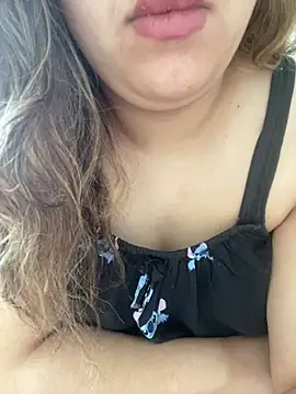 yassminsexy22 online show from 04-06-26, 09:54