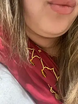 yassminsexy22 online show from 05-20-26, 10:16