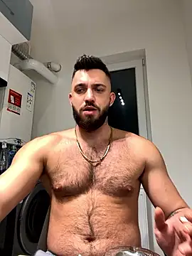 LoveIsBlind  online show from 12-06-24, 11:03