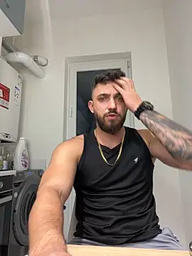 LoveIsBlind  online show from 12-15-24, 08:47