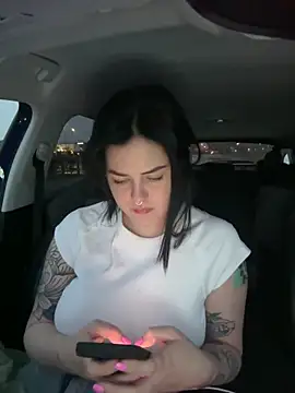 Snapshot of NaomiSquirts chatting on 02-08-25, 05:08 NaomiSquirts online show from 02-08-25, 05:08