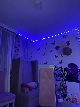 lina pink online show from 01-13-25, 02:18