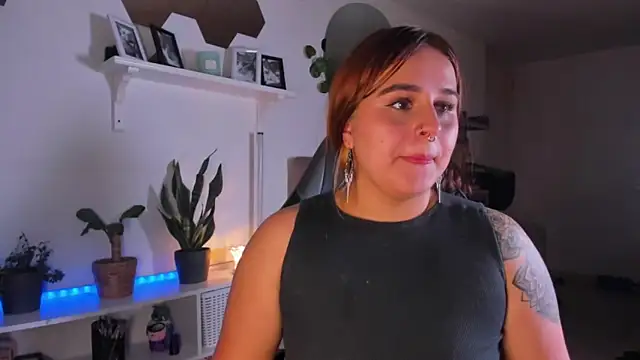 evy orange1 online show from 02-05-26, 12:26