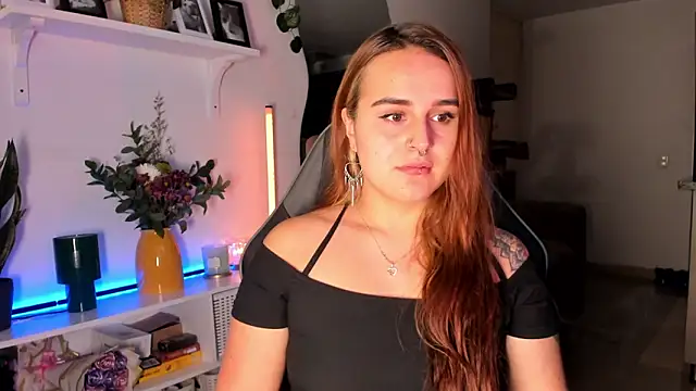 evy orange1 online show from 03-13-26, 12:06