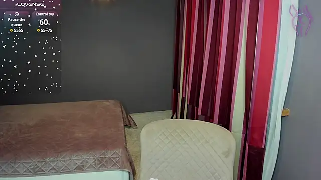 AnitaMays online show from 12-23-24, 01:13