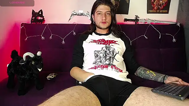 blckwolf 6 online show from 12-18-24, 10:02