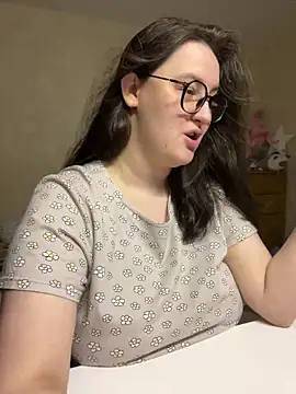 hungry1bunny online show from 01-13-25, 05:02