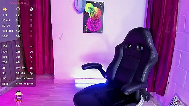 Snapshot of Sharon_hils chatting on 02-06-25, 07:18 Sharon hils online show from 02-06-25, 07:18