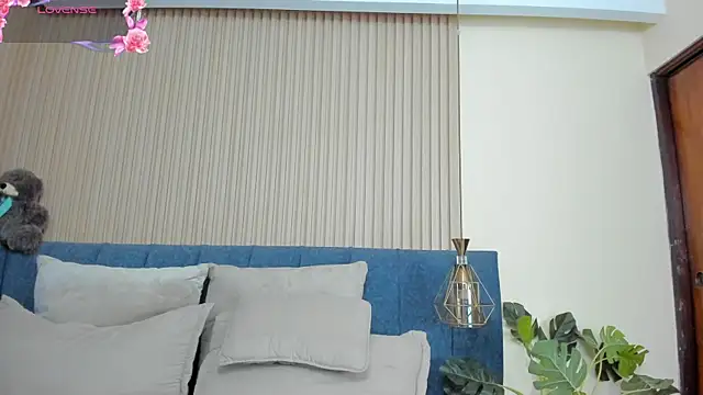 Snapshot of kathecute__ chatting on 06-20-26, 01:41 kathecute online show from 06-20-26, 01:41