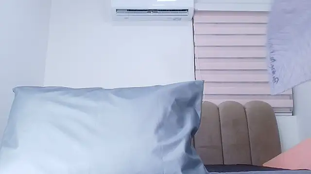 nicol f online show from 12-20-25, 03:02