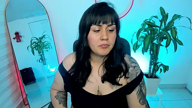 GretaX-X online show from 12-29-24, 05:22