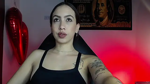 Snapshot of scarlett_buttock chatting on 03-05-25, 03:51 scarlett buttock online show from 03-05-25, 03:51