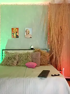 nahiarapalmer19 online show from 02-01-26, 05:44