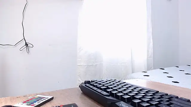 scarlet-foox online show from 01-15-26, 01:05