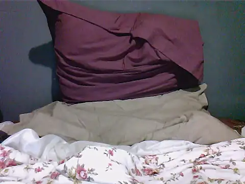 Snapshot of TheeRealShow chatting on 02-08-26, 02:26 TheeRealShow online show from 02-08-26, 02:26