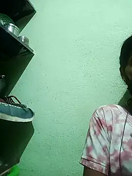 Snapshot of anusiya01 chatting on 02-06-25, 05:09 anusiya01 online show from 02-06-25, 05:09