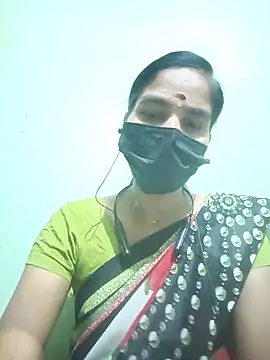 Snapshot of anusiya01 chatting on 09-13-25, 03:01 anusiya01 online show from 09-13-25, 03:01