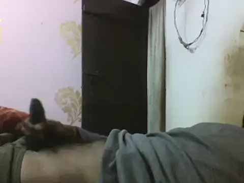 Snapshot of Desi_GfBf chatting on 02-10-25, 05:41 Desi GfBf online show from 02-10-25, 05:41