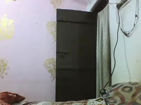 Snapshot of Desi_GfBf chatting on 02-28-25, 06:20 Desi GfBf online show from 02-28-25, 06:20