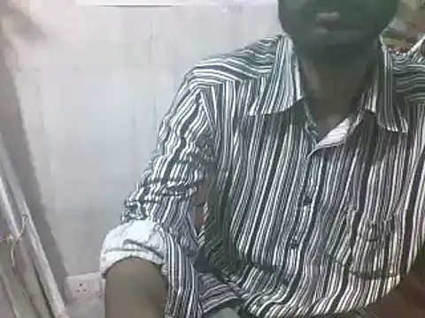 Snapshot of Desi_GfBf chatting on 03-12-25, 03:51 Desi GfBf online show from 03-12-25, 03:51