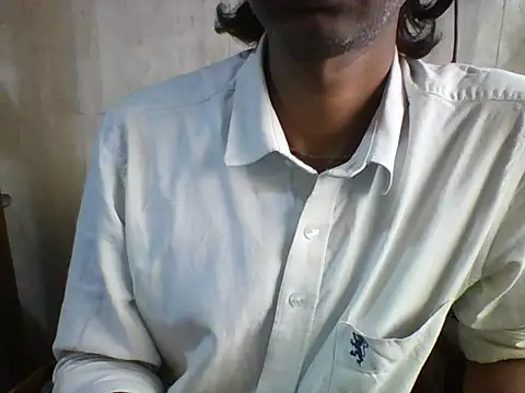 Snapshot of Desi_GfBf chatting on 10-14-25, 10:38 Desi GfBf online show from 10-14-25, 10:38