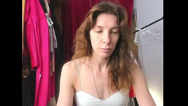 Snapshot of YourSuperModel chatting on 05-20-26, 06:19 YourSuperModel online show from 05-20-26, 06:19